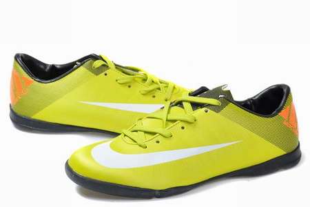 chaussure de foot junior nike